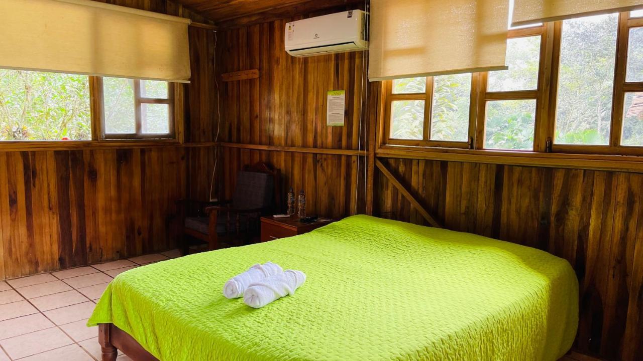 Hosteria Kasadasa ซานโต โดมิงโก เด ลอส โคโลราโดส ภายนอก รูปภาพ