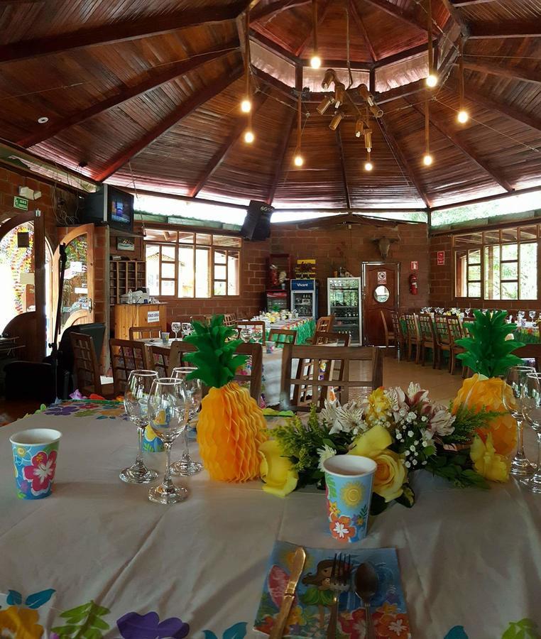 Hosteria Kasadasa ซานโต โดมิงโก เด ลอส โคโลราโดส ภายนอก รูปภาพ