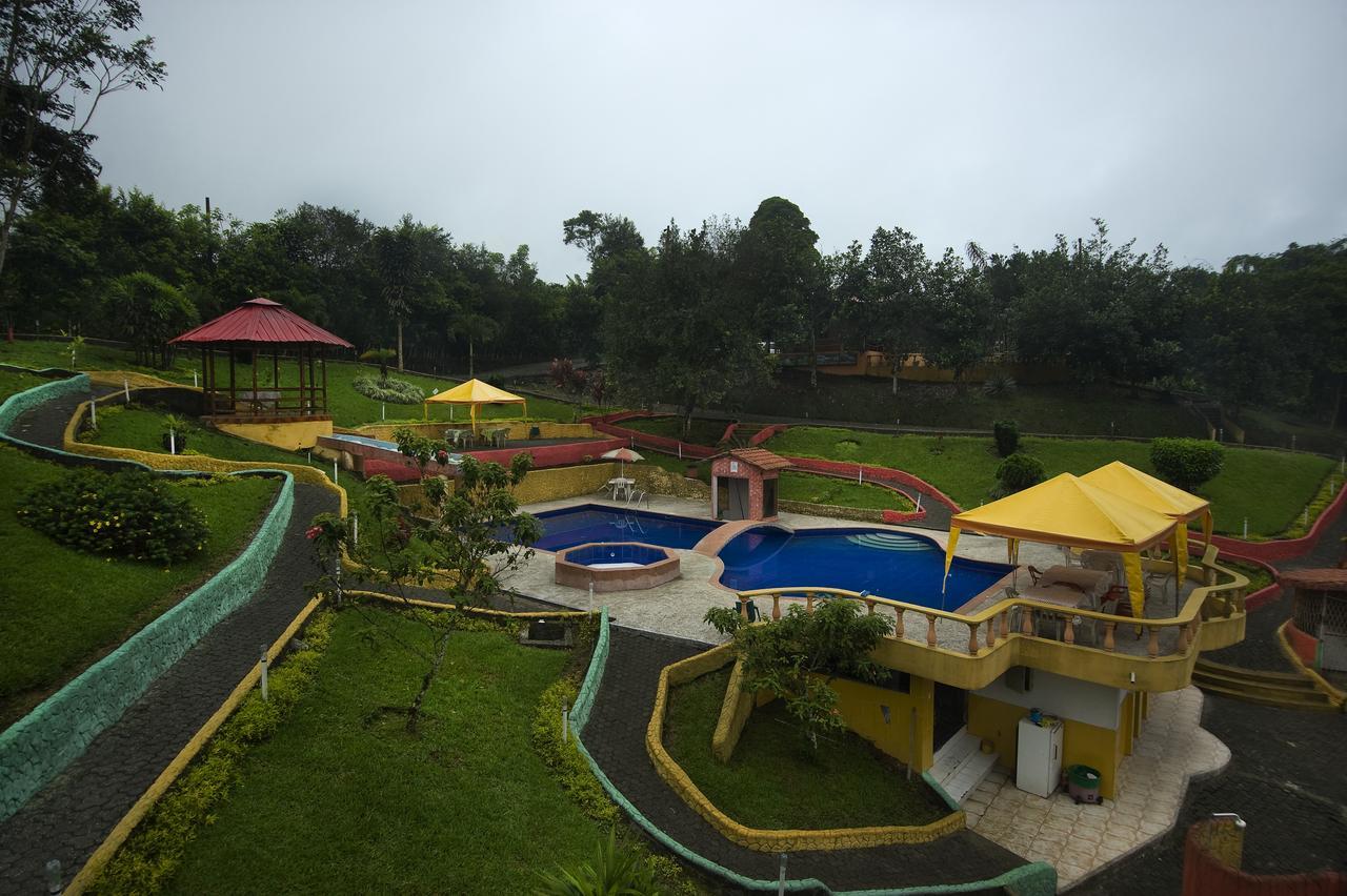 Hosteria Kasadasa ซานโต โดมิงโก เด ลอส โคโลราโดส ภายนอก รูปภาพ