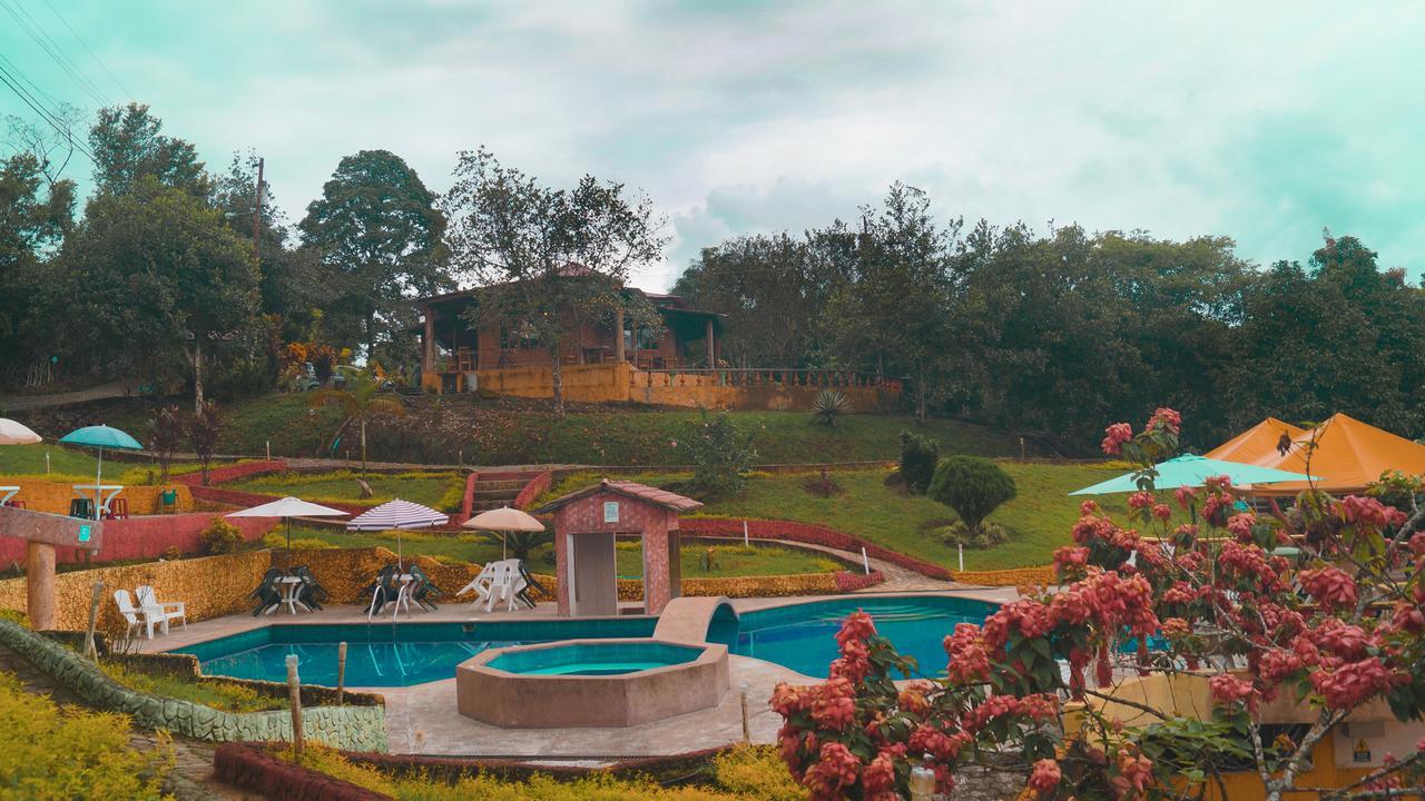 Hosteria Kasadasa ซานโต โดมิงโก เด ลอส โคโลราโดส ภายนอก รูปภาพ