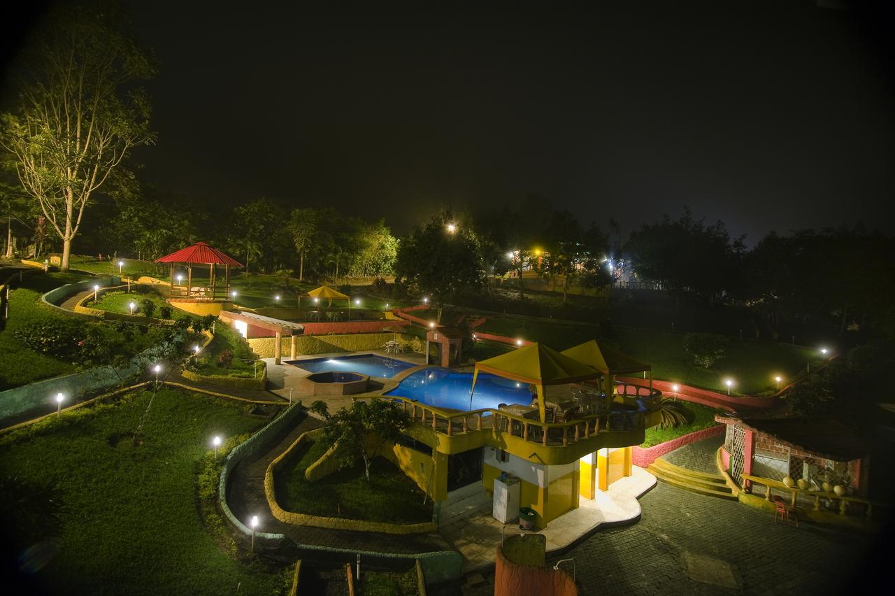 Hosteria Kasadasa ซานโต โดมิงโก เด ลอส โคโลราโดส ภายนอก รูปภาพ