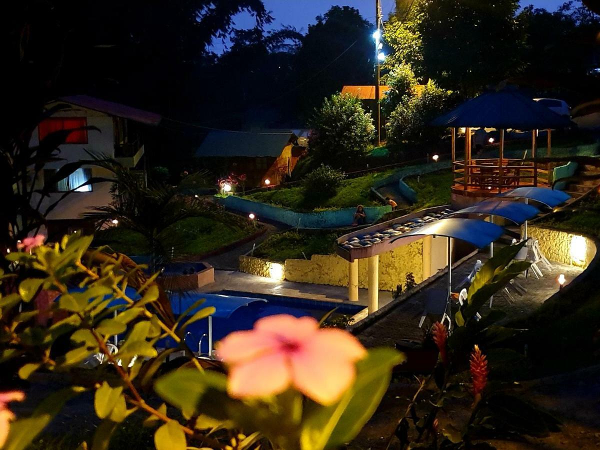 Hosteria Kasadasa ซานโต โดมิงโก เด ลอส โคโลราโดส ภายนอก รูปภาพ