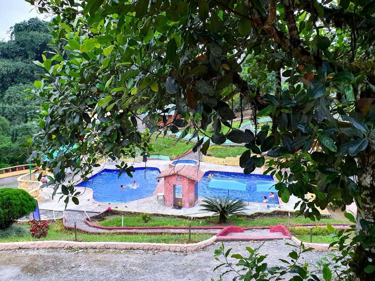 Hosteria Kasadasa ซานโต โดมิงโก เด ลอส โคโลราโดส ภายนอก รูปภาพ