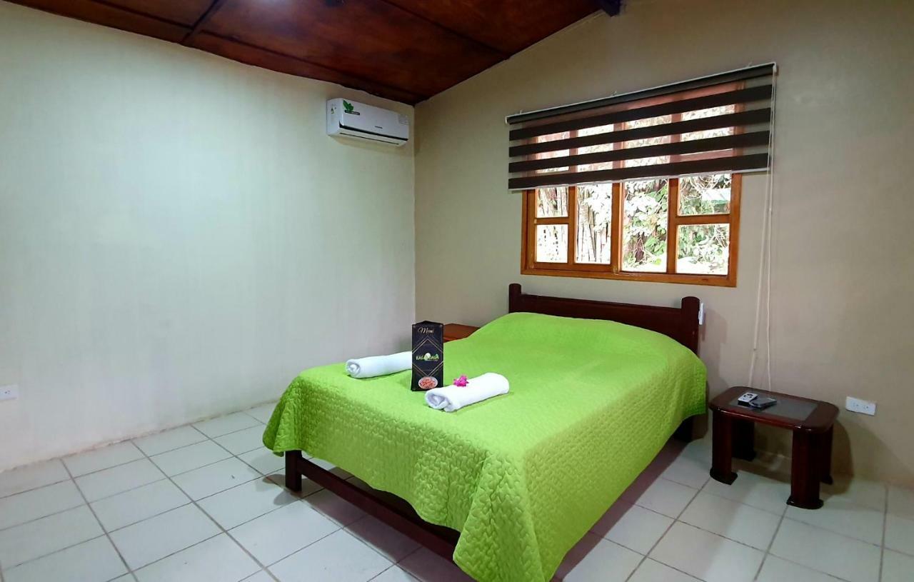 Hosteria Kasadasa ซานโต โดมิงโก เด ลอส โคโลราโดส ภายนอก รูปภาพ