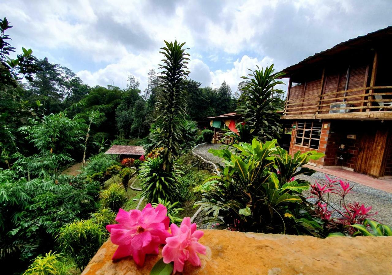 Hosteria Kasadasa ซานโต โดมิงโก เด ลอส โคโลราโดส ภายนอก รูปภาพ